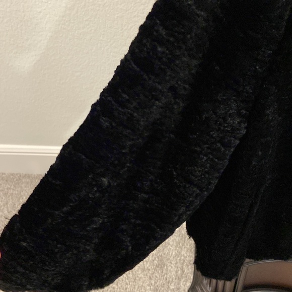 EUC Vintage Ann Taylor Women's Black Faux Fur Jacket, Size Large - Picture 5 of 11